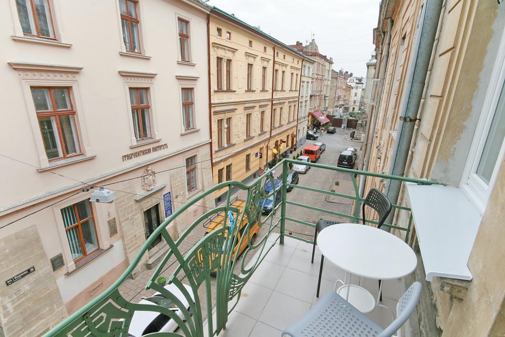 Historical Centre Apartments リヴィウ エクステリア 写真