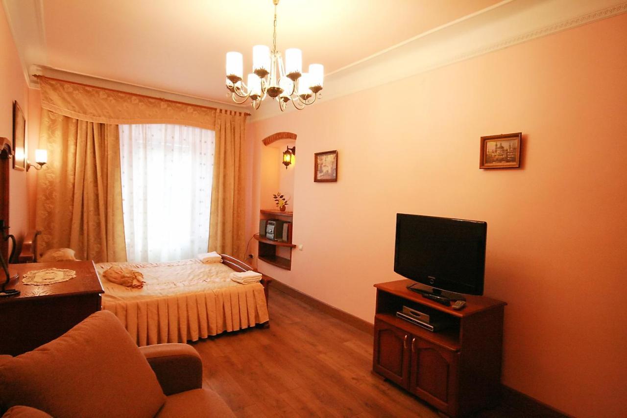 Historical Centre Apartments リヴィウ エクステリア 写真